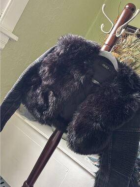 AKIRA Black Faux Fur Trim Cropped Moto Jacket